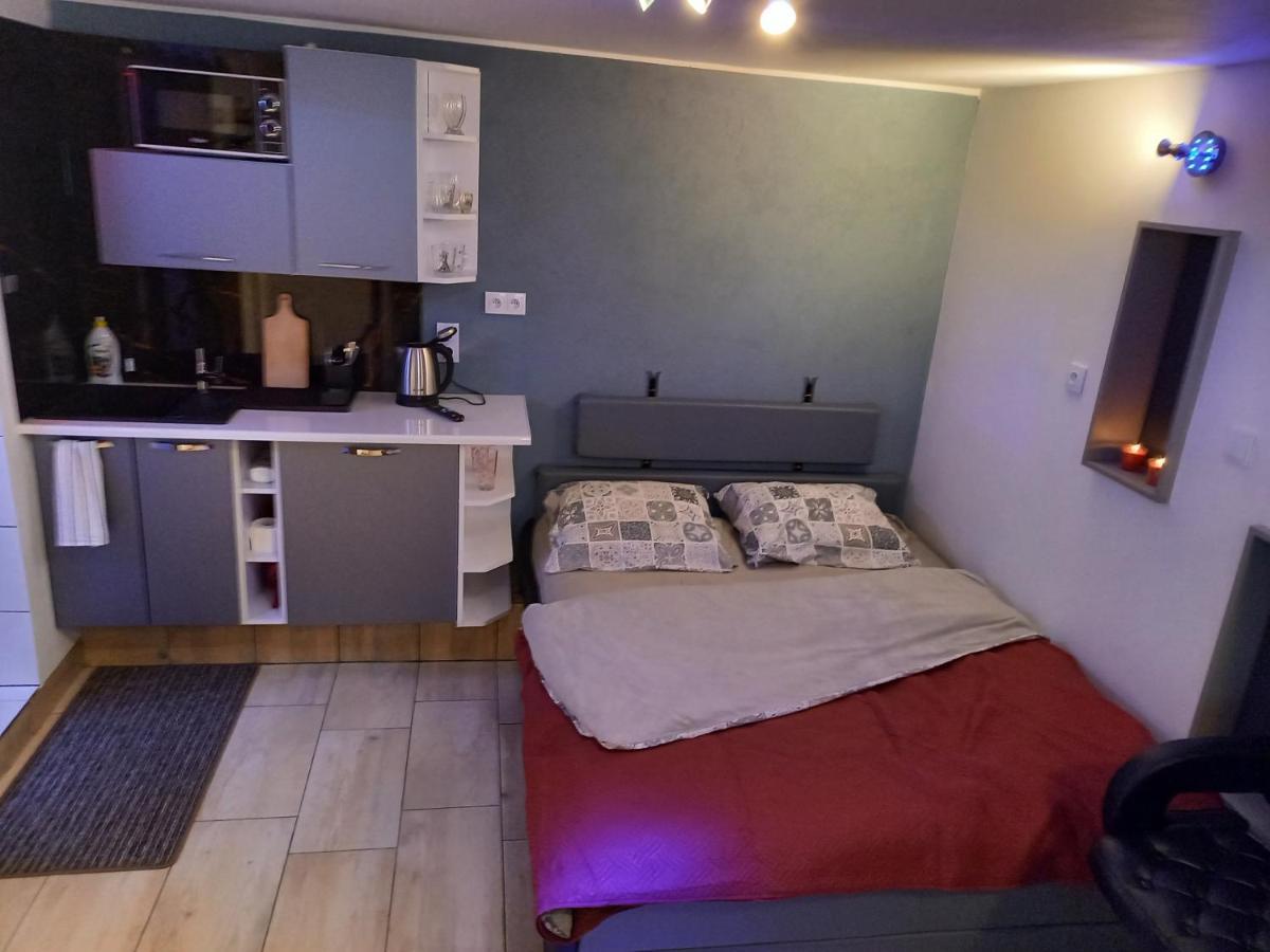 Apartment 24h Mini Na Kod Dostepu & Free Parking & No Keys