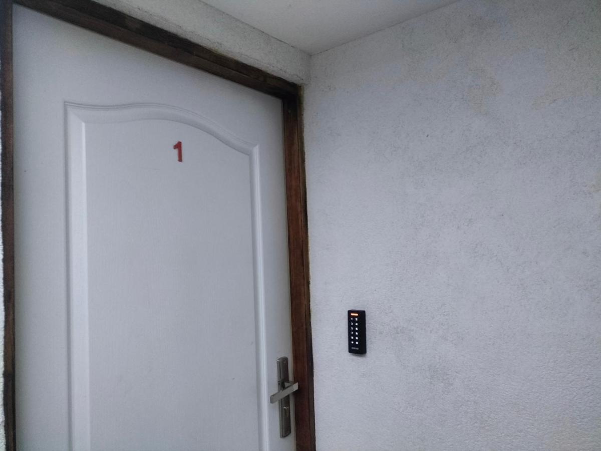 24h Mini Na Kod Dostepu & Free Parking & No Keys Gdynia