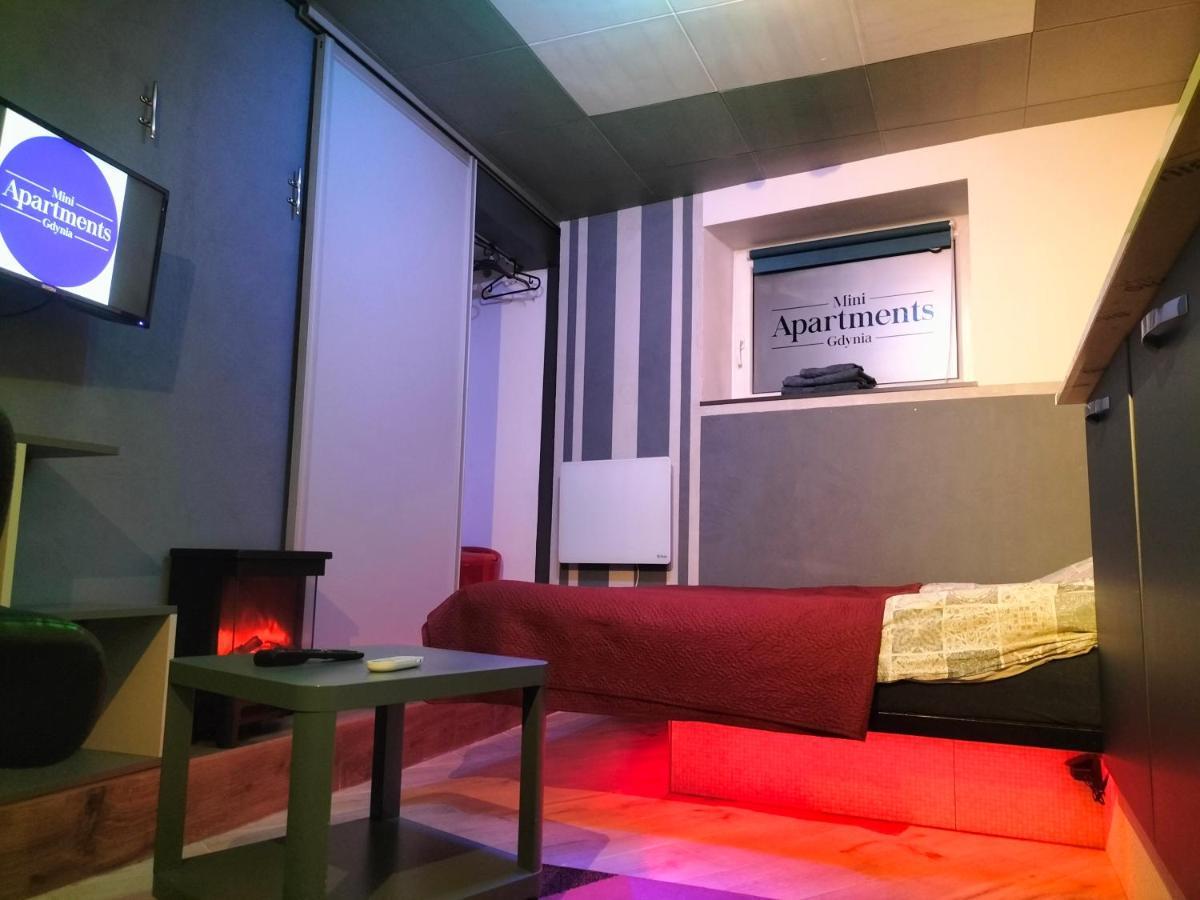 24h Mini Na Kod Dostepu & Free Parking & No Keys Gdynia