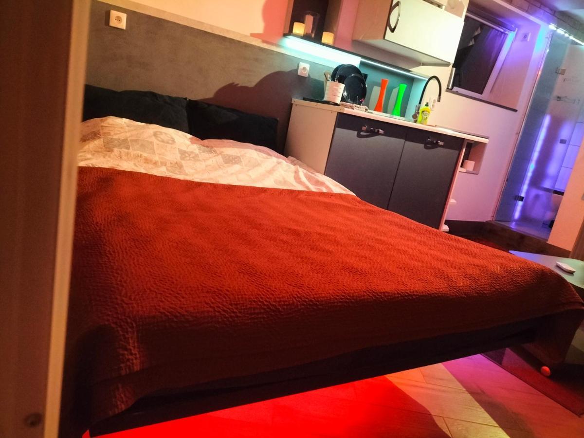 24h Mini Na Kod Dostepu & Free Parking & No Keys