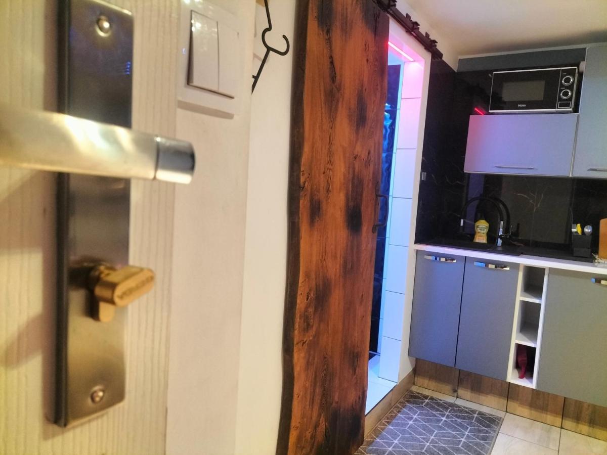 24h Mini Na Kod Dostepu & Free Parking & No Keys Apartment